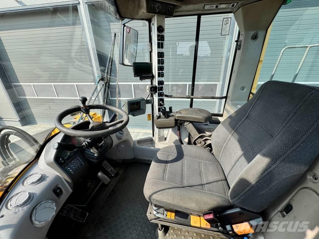 Volvo L 180 F Tekerlekli yükleyiciler