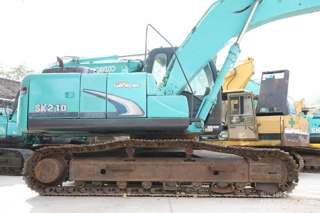 Kobelco SK 210-8 Paletli ekskavatörler