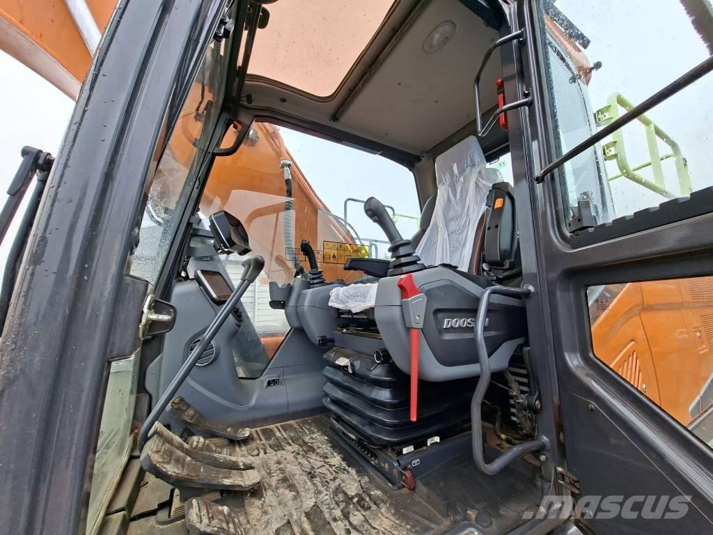 Doosan DX 225 LC Paletli ekskavatörler