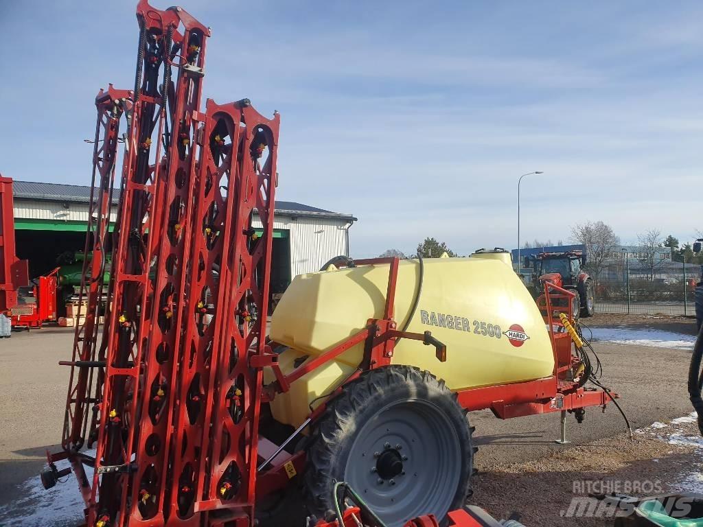 Hardi 2500 Ranger Çekilir pülverizatörler