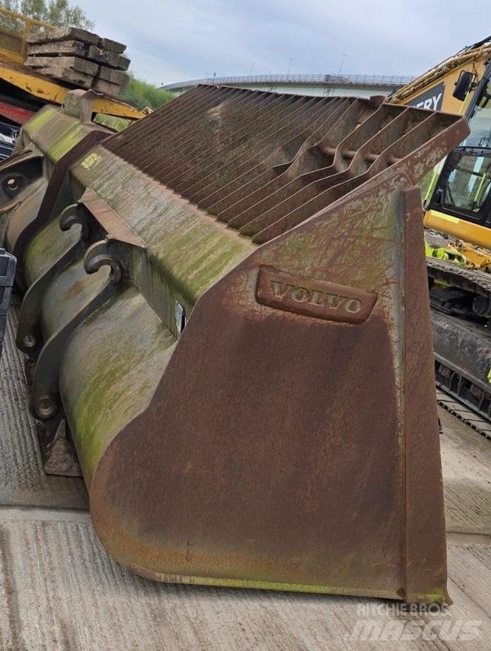 Volvo L 220 H Tekerlekli yükleyiciler