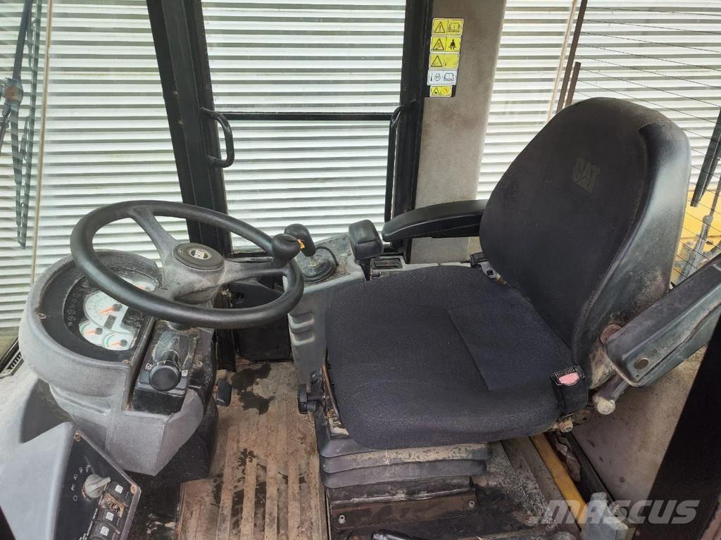 CAT 930G Tekerlekli yükleyiciler