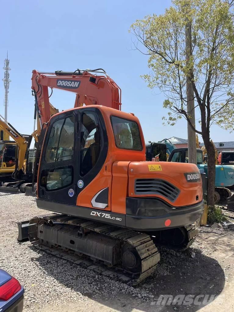 Doosan DX 75-9 C Midi ekskavatörler 7 - 12 t