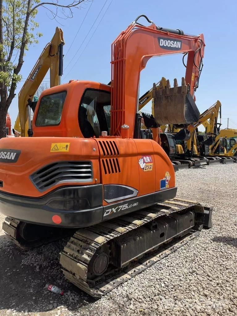 Doosan DX 75-9 C Midi ekskavatörler 7 - 12 t