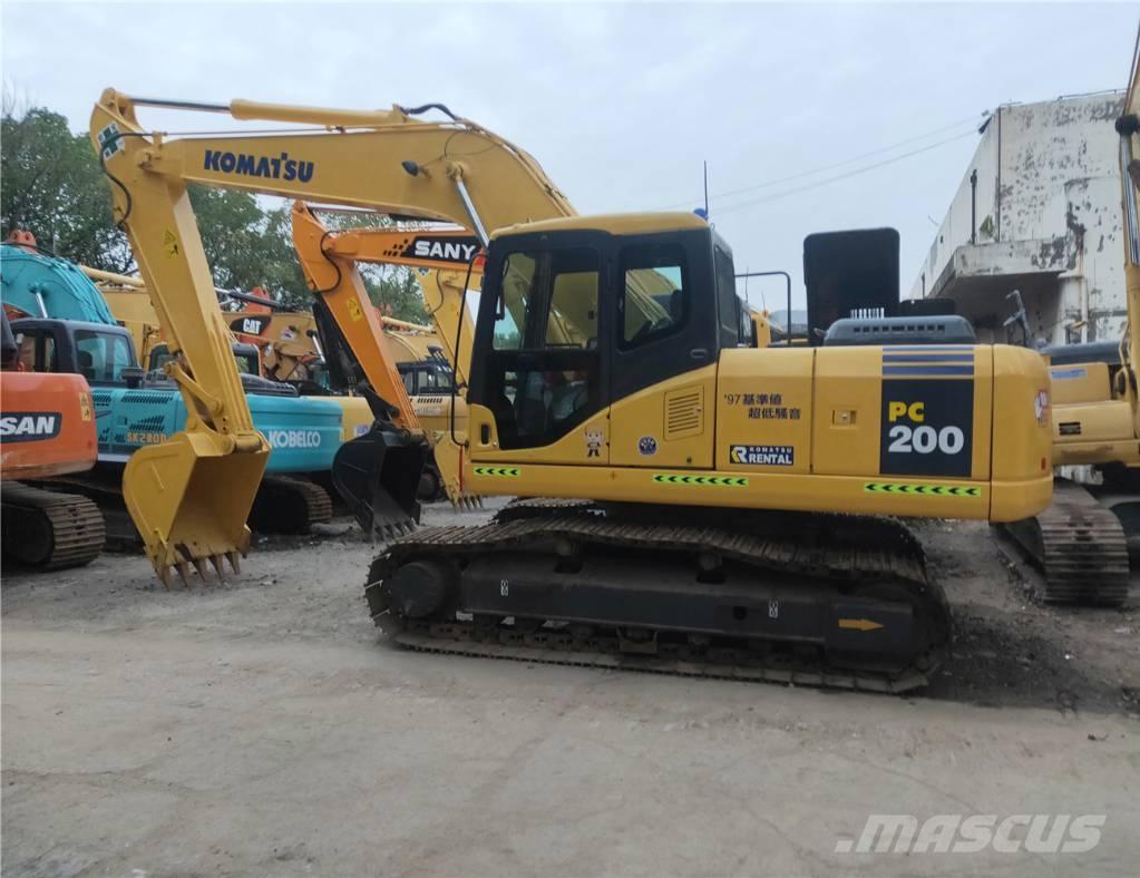 Komatsu PC200-7 Paletli ekskavatörler