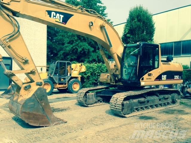 CAT 325CL Paletli ekskavatörler