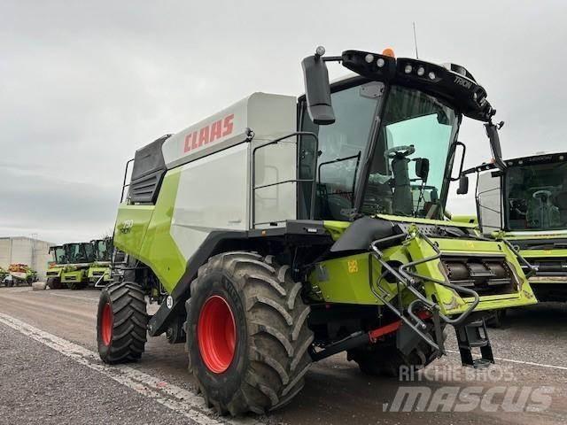 CLAAS TRION 750 Biçerdöverler