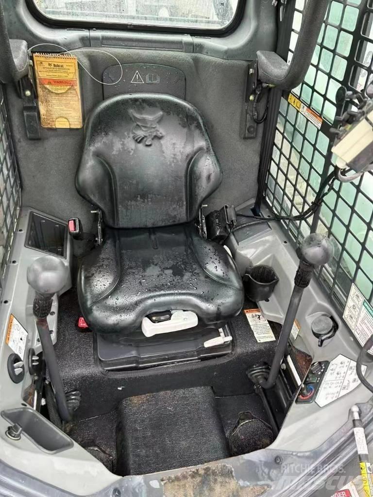 Bobcat S 750 Skid steer loderler