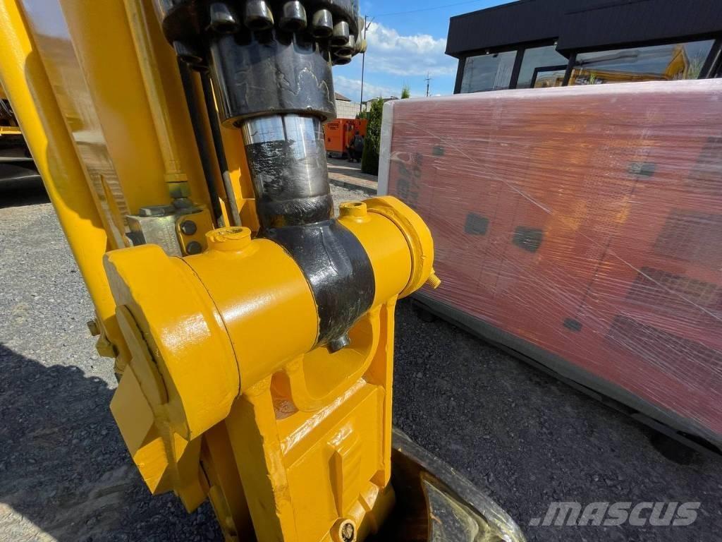 JCB JS 220 XD Paletli ekskavatörler