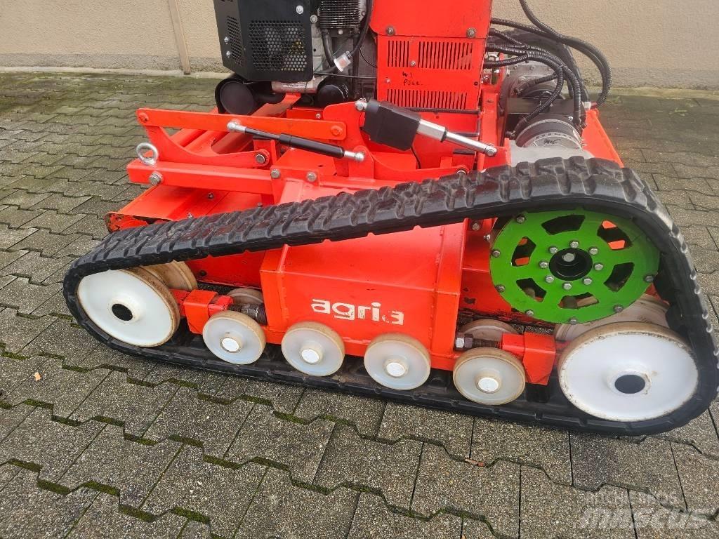 Agria 9600-112 Asılı ve çekilir biçme makineleri