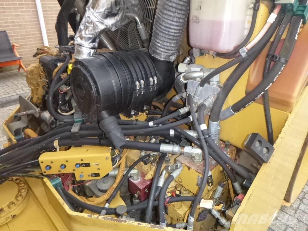 CAT CB 534 D Çift tamburlu silindirler