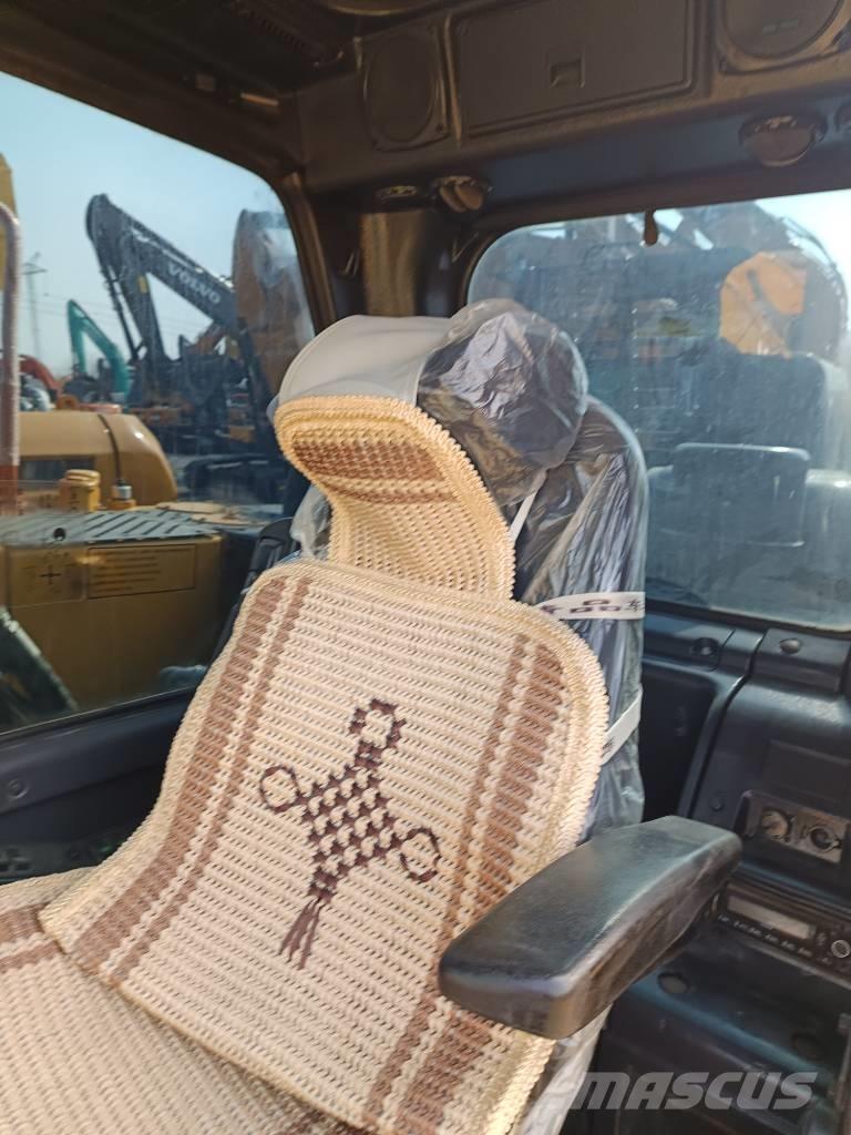 Volvo EC 210 Paletli ekskavatörler