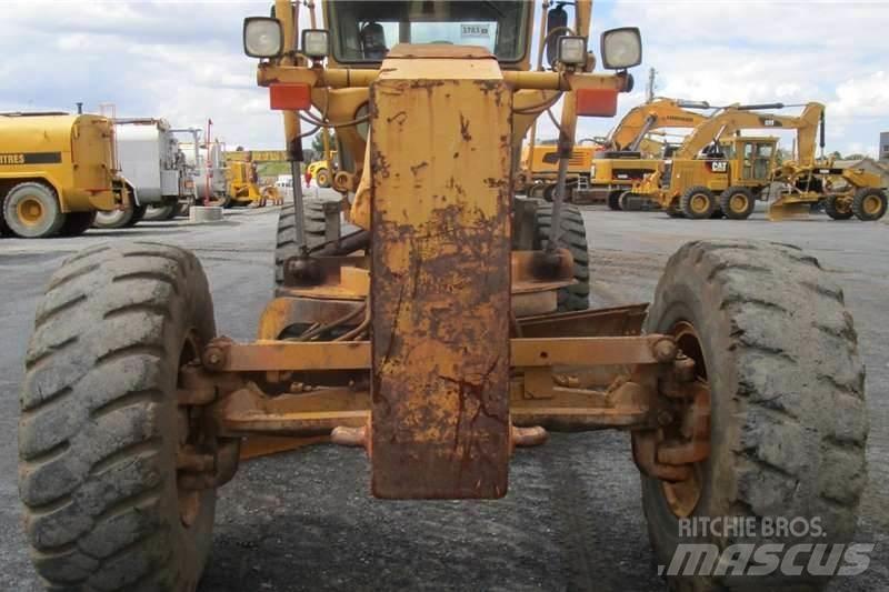 CAT 140H Greyderler