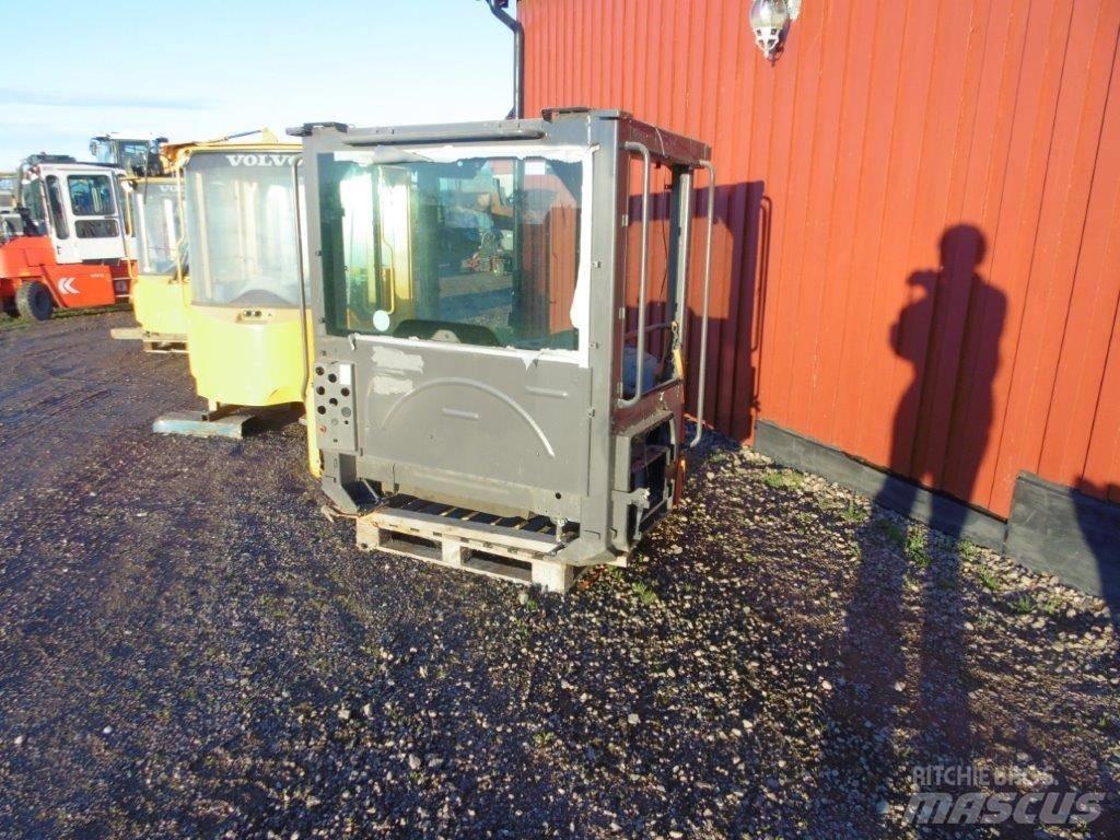  Hytt Volvo L60F Kabin