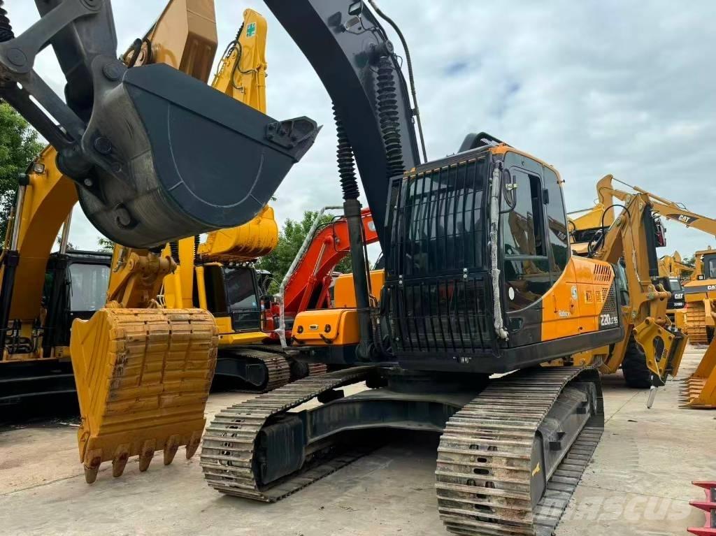 Hyundai R220LC-9S Midi ekskavatörler 7 - 12 t