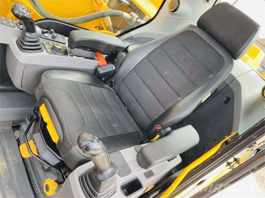JCB 220X L Paletli ekskavatörler