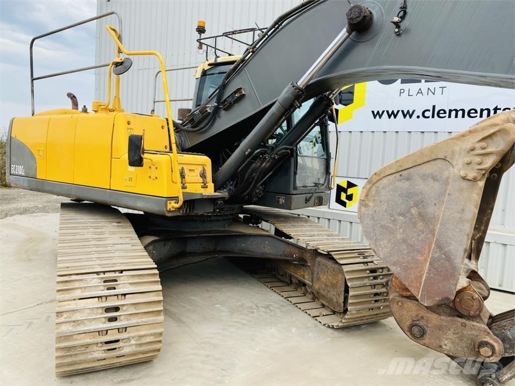 Volvo EC210CL Paletli ekskavatörler