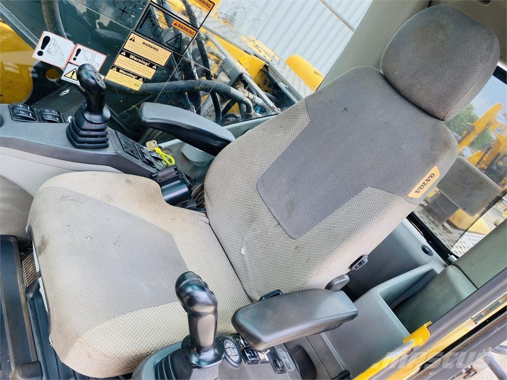 Volvo EC210CL Paletli ekskavatörler