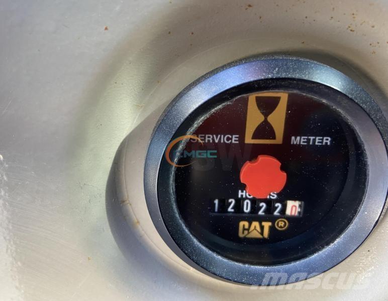 CAT 321C LCR Lastik tekerli ekskavatörler