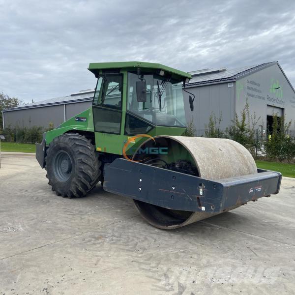 Dynapac CA302D Zemin sıkıştırma makineleri