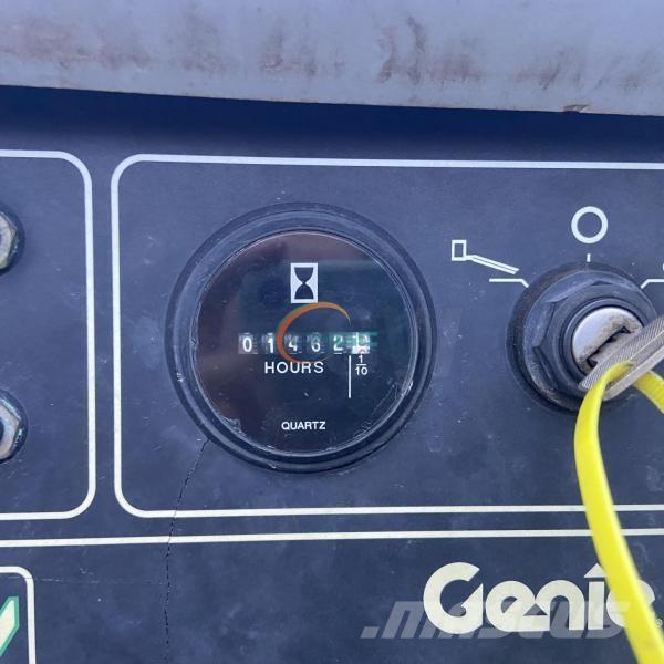 Genie Z51/30J Körüklü personel platformları