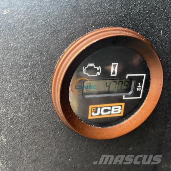 JCB 19C1 Lastik tekerli ekskavatörler