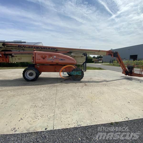 JLG 1250AJP Körüklü personel platformları