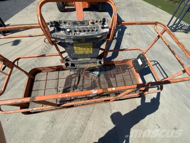 JLG 1250AJP Körüklü personel platformları