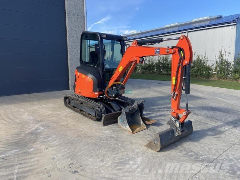 Kubota U27-4 HI Lastik tekerli ekskavatörler