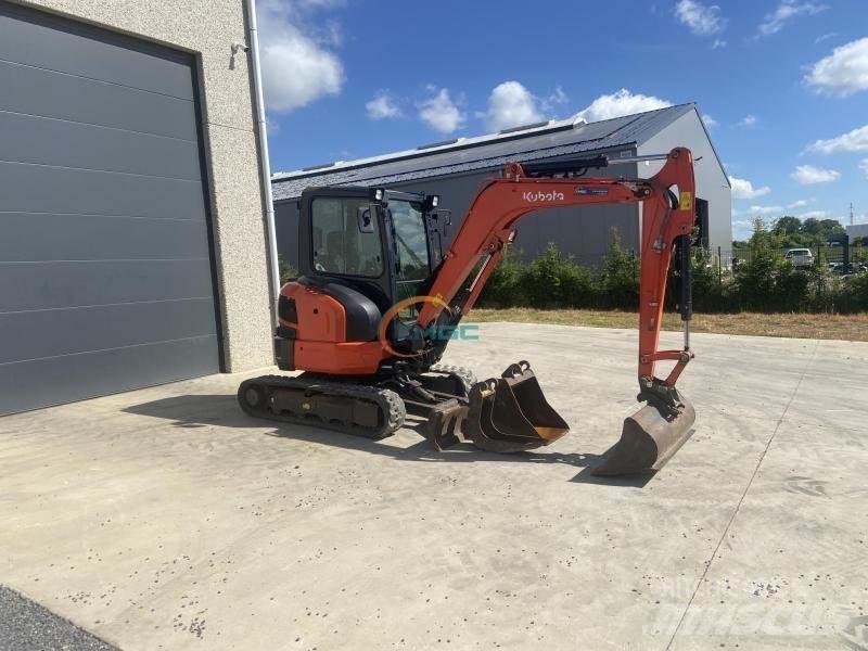 Kubota U36-4 Lastik tekerli ekskavatörler