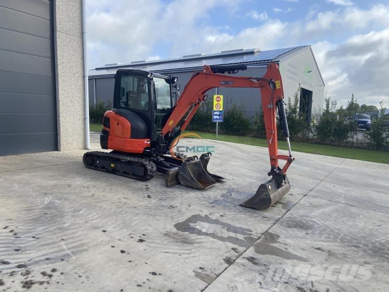 Kubota U36-4 Lastik tekerli ekskavatörler