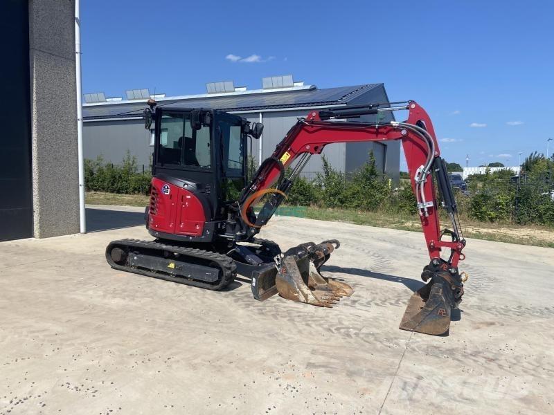 Yanmar VIO38-6 Lastik tekerli ekskavatörler