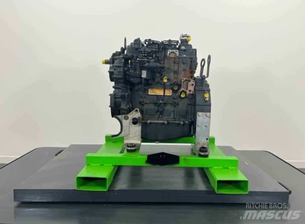 CASE 221E Motorlar
