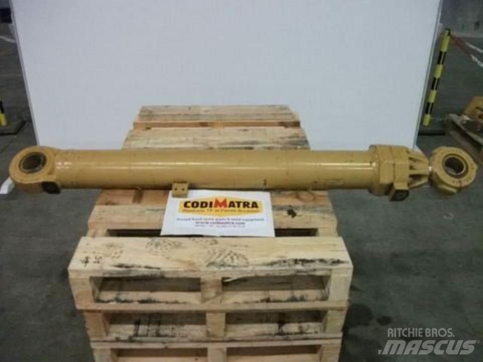 CAT 215 Hidrolik