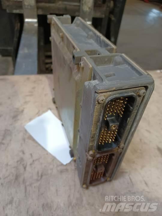 CAT 318C Kabin