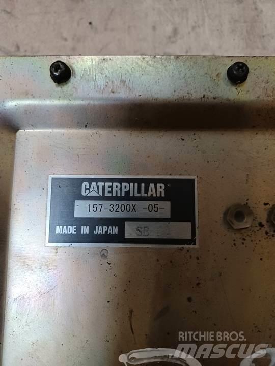 CAT 318C Kabin