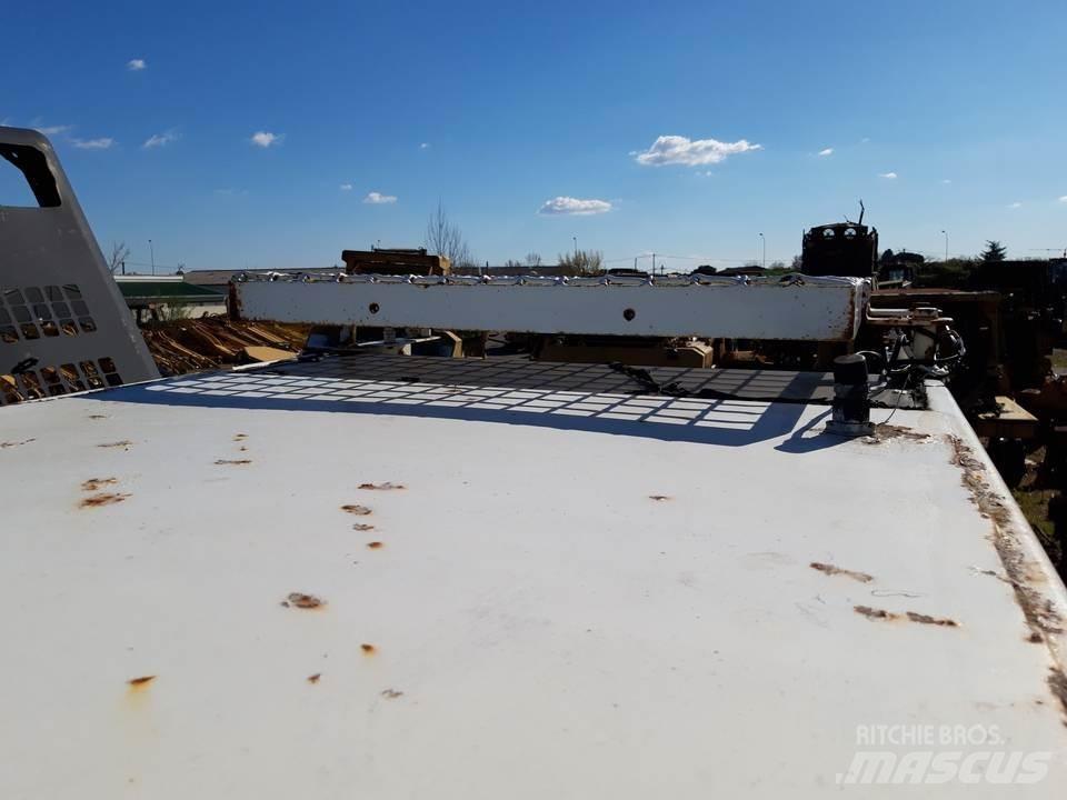 CAT 325LN Kabin
