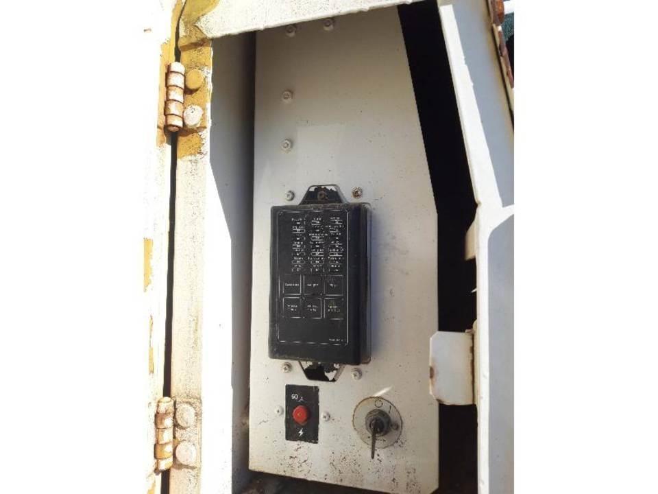 CAT 325LN Kabin