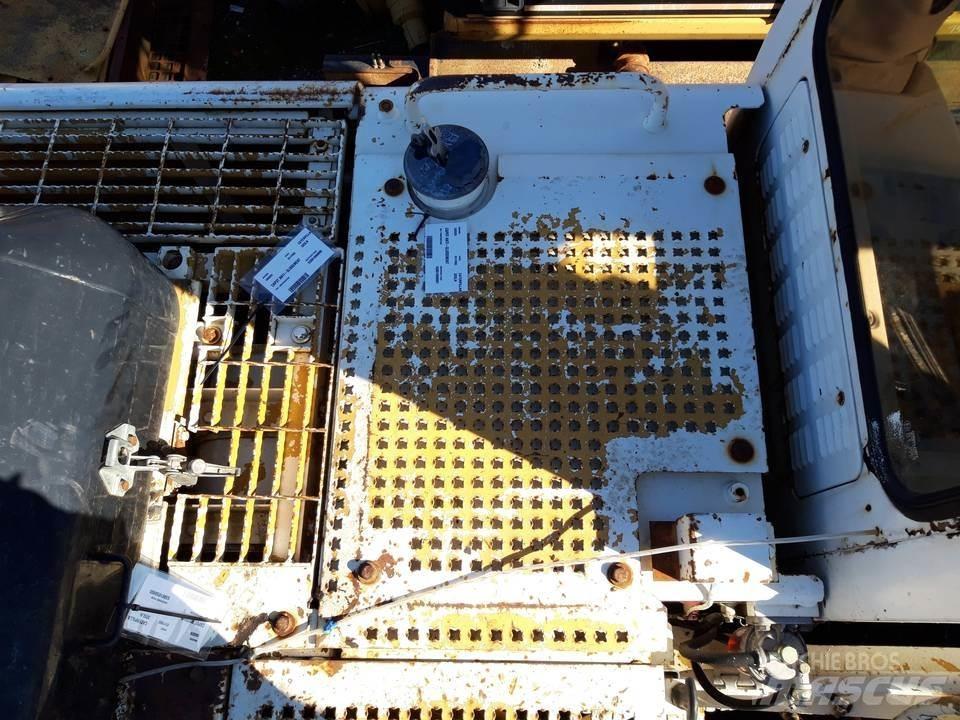 CAT 325LN Kabin