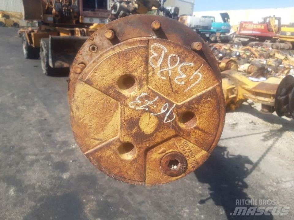 CAT 438B Sanzuman