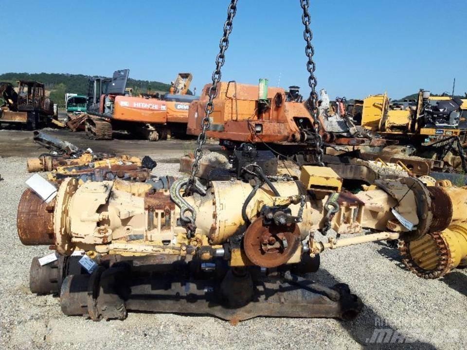 CAT 438B Sanzuman