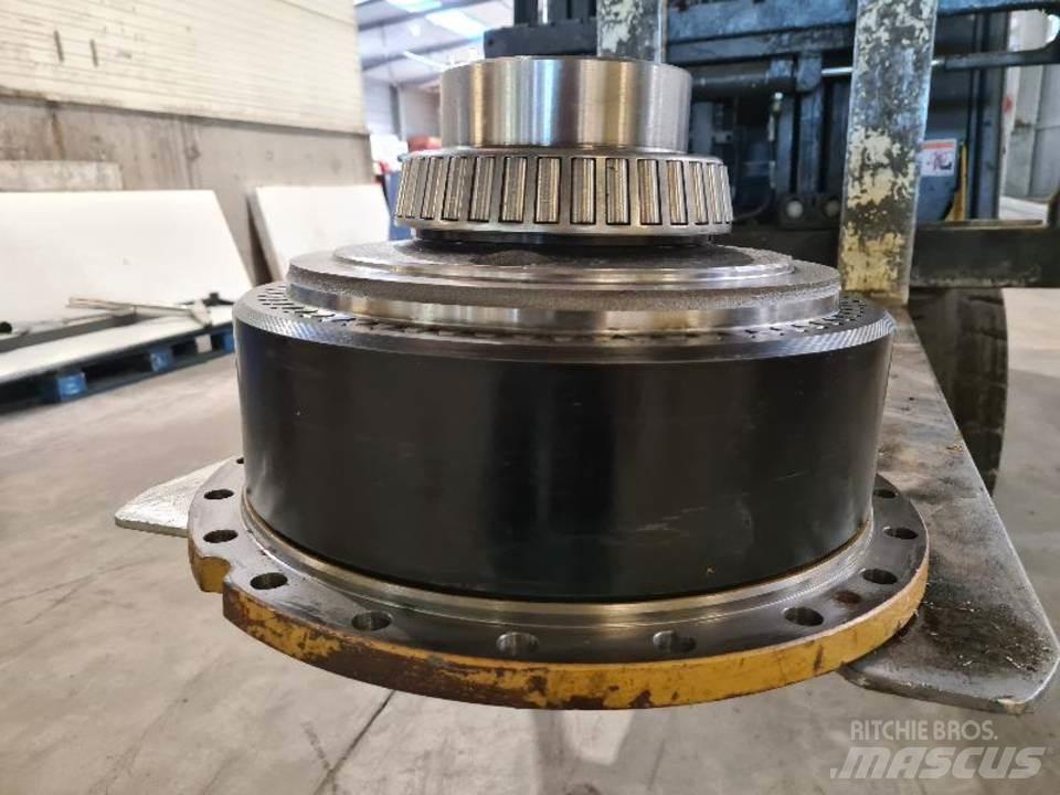 CAT 735 Sanzuman