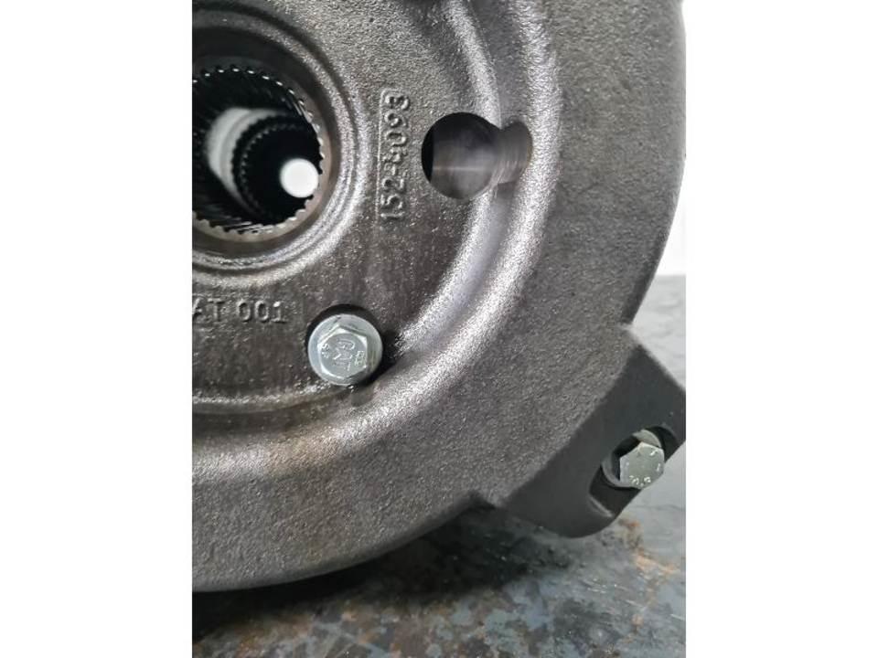 CAT 735 Sanzuman