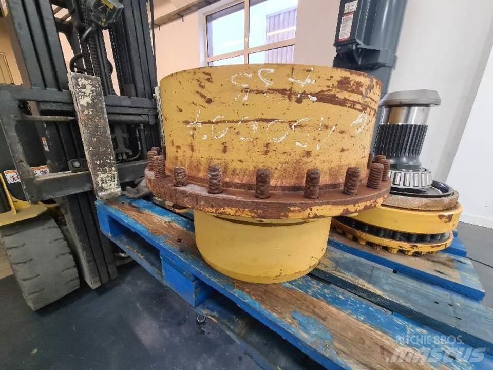 CAT 735 Sanzuman