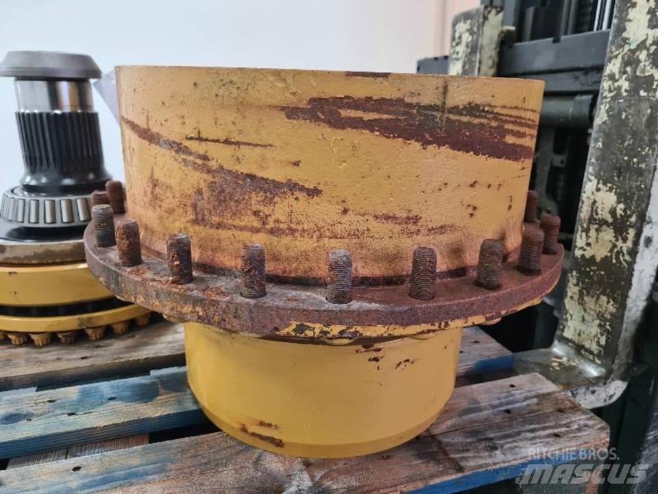 CAT 735 Sanzuman