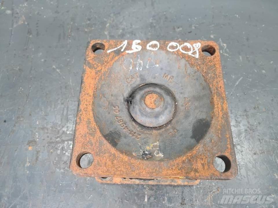 CAT 735 Sanzuman