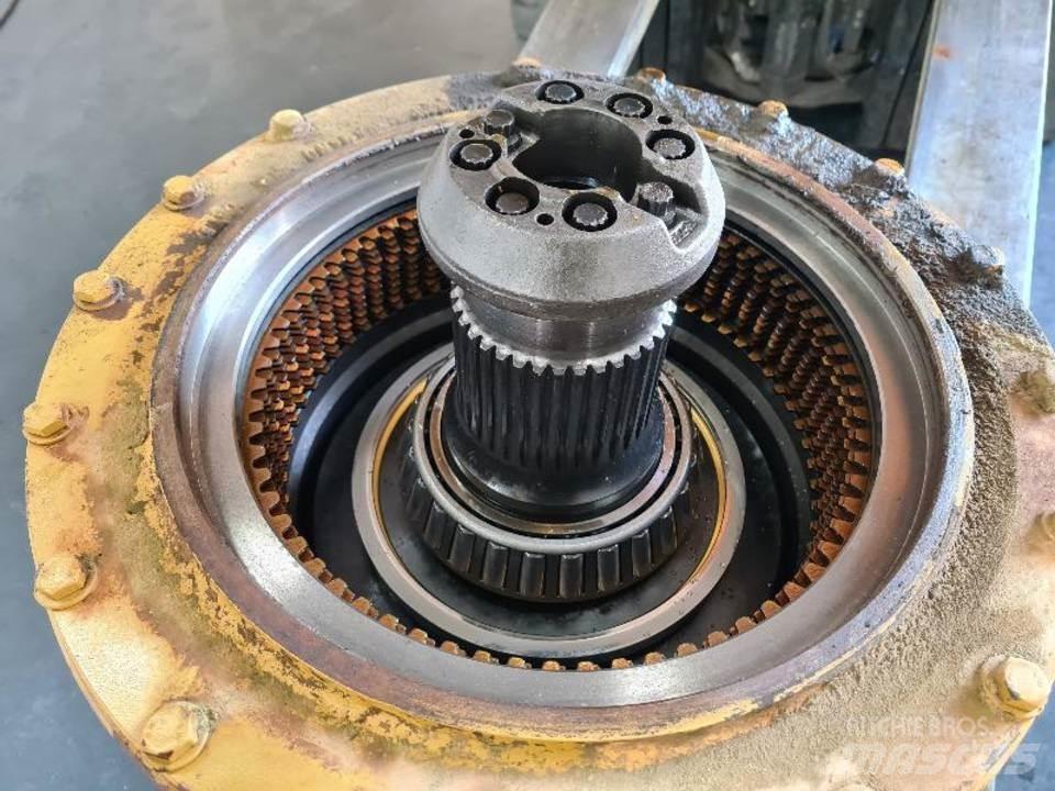 CAT 735 Sanzuman