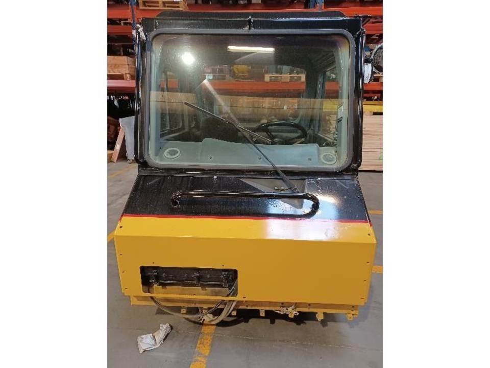 CAT 771D Kabin