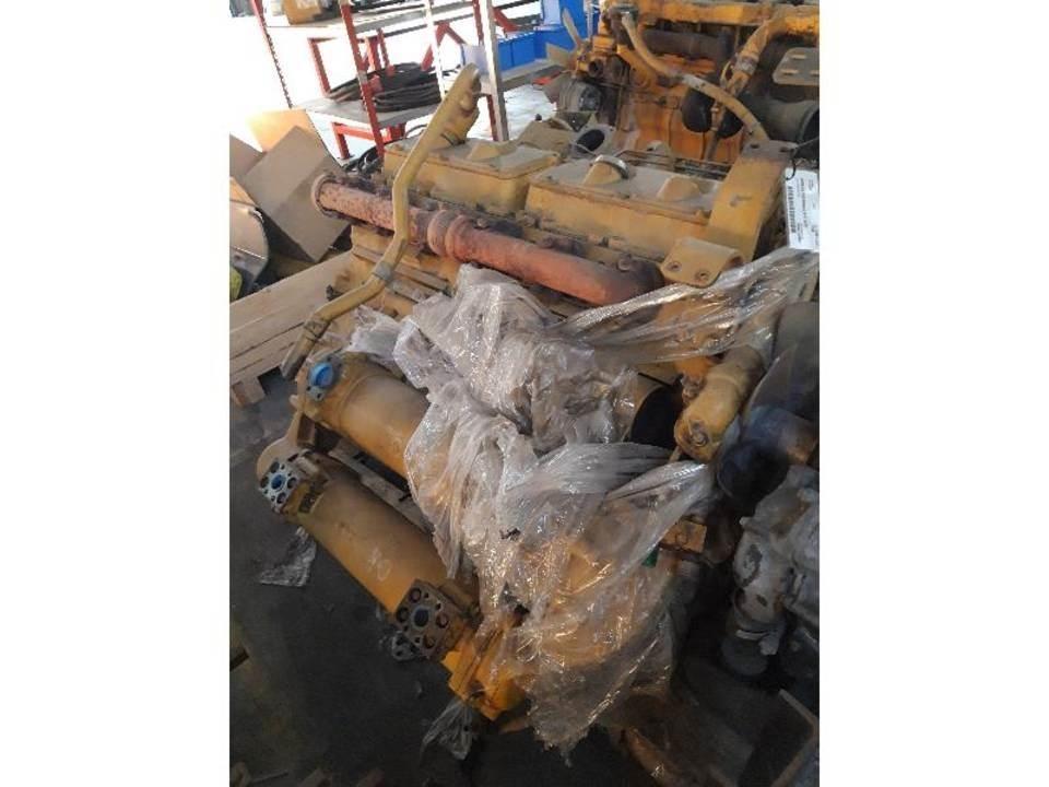 CAT 775B Motorlar
