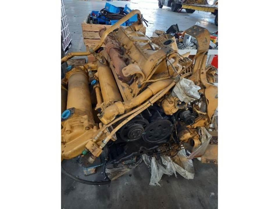 CAT 775B Motorlar